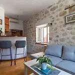 Center Roza Apartment