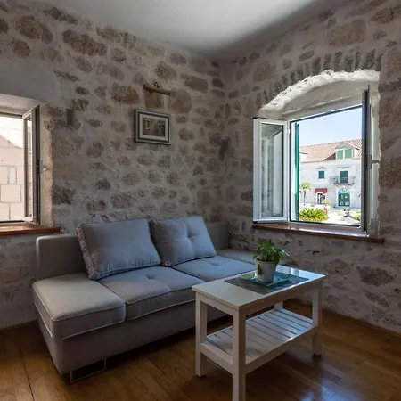 Center Roza * Makarska