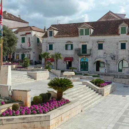 Center Roza Apartment Makarska