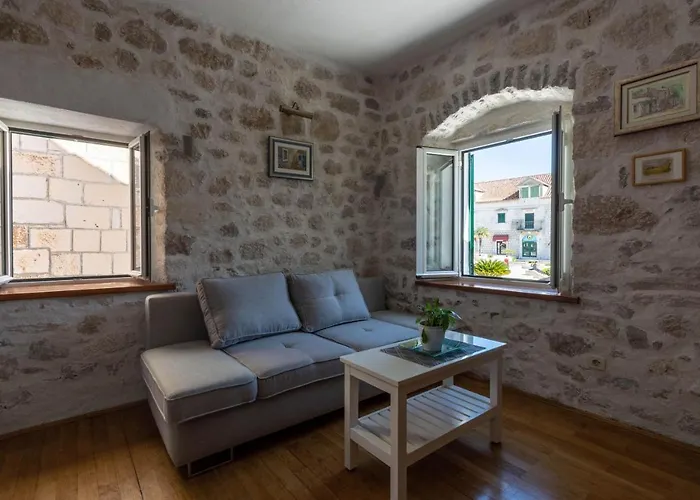 Center Roza * Makarska