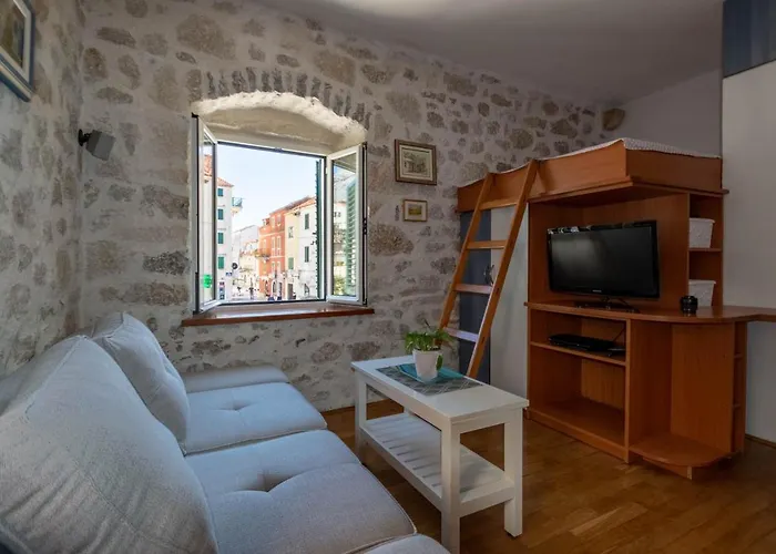 Апартаменти Center Roza *